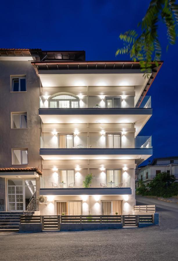 Olenia Luxury Apartments 1 Néos Marmarás Exterior foto